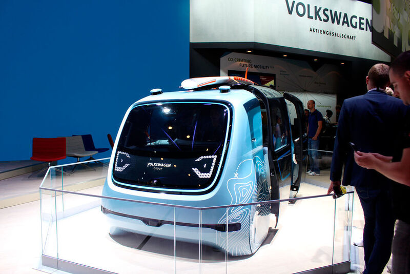 Volkswagen zeigt auf der CEBIT eine Weiterentwicklung seines vollautonom fahrenden Technologieträgers Sedric. (Lisa Marie Waschbusch)