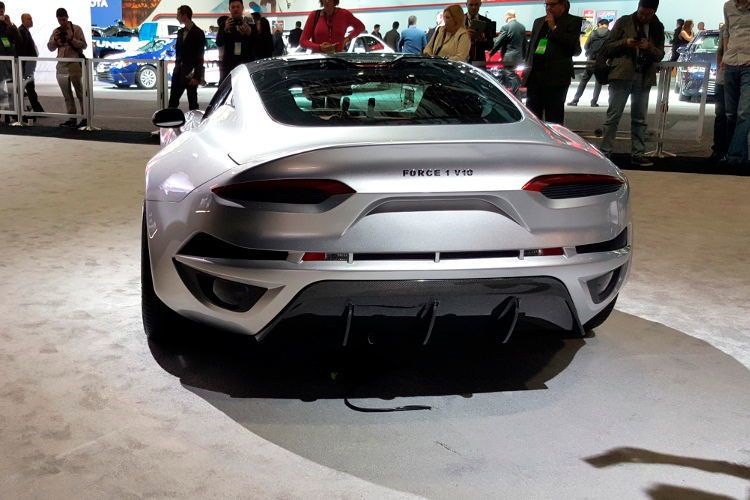 Basis des Kleinserien-Sportwagens ist die Dodge Viper. (Foto: Jens Meiners)