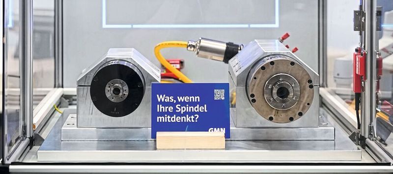 Auf der AMB führt GMN das digitale Ökosystem Idea-4x an einem Demonstrator vor, der exemplarisch Sensordaten und Wartungsprognosen sichtbar macht.(Bild:  GMN)