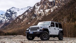 Weltweit benötigen 86.000 Modelle des Jeep Wrangler 4XE PHEV ein Softwareupdate. (Bild: Stellantis)