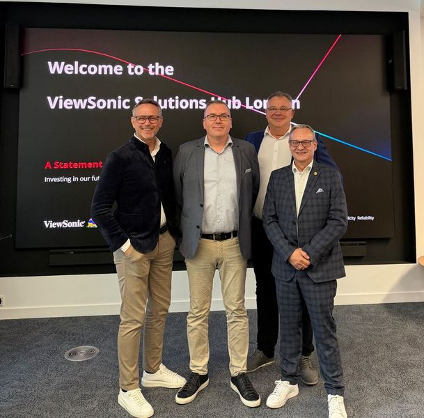 Das deutsche ViewSonic-Team, (v. l.) Guido Forsthövel, Thomas Müller, Manuel Kirchesch und Carsten Jochmann, in London (Bild: Vogel IT-Medien GmbH)