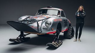 Letzte und anspruchsvolle Etappe ihrer „Project 356 World Rally Tour“: Demnächst möchte Hobbyrennfahrerin Renée Brinkerhoff mit ihrem 65 Jahre alten 356er durch die Antarktis fahren. (Bild: Porsche AG)