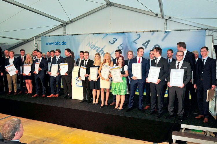 Last but not least die 2d des 54. BFC-Jahrgangs. (Zietz/»kfz-betrieb«)