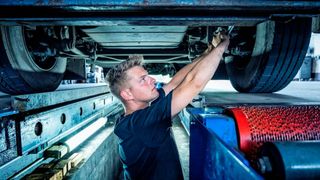 Werkstattmitarbeiter können ihre Kunden nicht zu Reparaturen zwingen, auch nicht, wenn sicherheitsrelevante Mängel vorliegen. (Bild: ProMotor)
