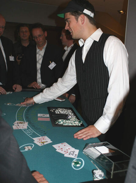 »Black & White Casino Night« war das Motto der Abendgala am Samstag. (Archiv: Vogel Business Media)