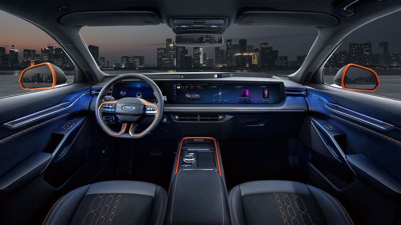 Der Ford Evos mit Smart Cabin Interieur. (Bild: Ford)