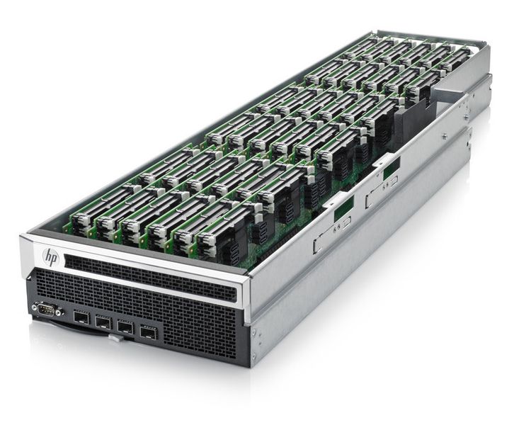 Abbildung 1: Jede dieser Steckkarten auf der Redstone-Plattform ist ein eigener Server - so lässt sich eine bisher unbekannte Dichte erreichen. (Bild: HP)