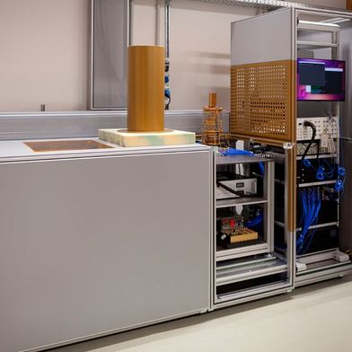 Der erste Quantencomputer von Arque Systems im Aufbau am Jülich Supercomputing Centre.  (Bild: Forschungszentrum Jülich)