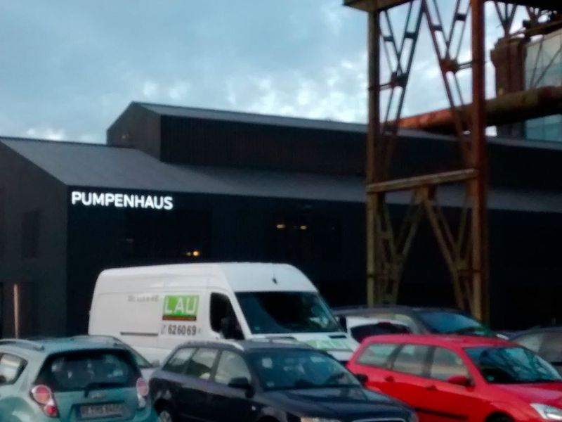 Impressionen der Armaturenmesse Diam: Fachvorträge, Ausstellung und Jahrhunderthalle. (Bild: PROCESS / Ernhofer)