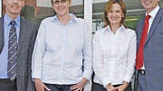 Die Geschäftsführung des Renault-Autohauses Lang + Weinmann hat seit der Einführung des DMS Euro Plus viele Vorteile für sich entdeckt: (v. l. n. r.) Hans-Dieter Weinmann, Karin Weinmann, Barbara Lang- Kulle, Olaf Kulle.  Fotos: Cardis Reynolds (Archiv: Vogel Business Media)