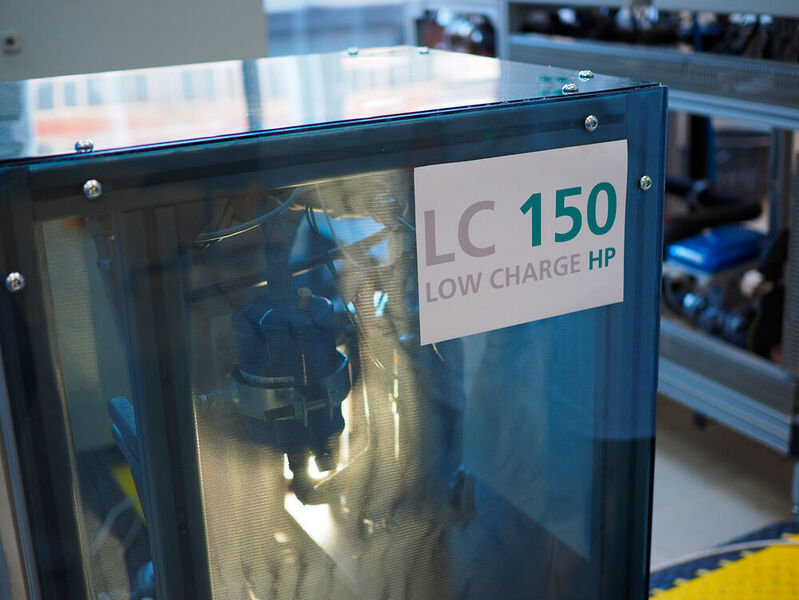 Die am Fraunhofer ISE entwickelte Wärmepumpe LC150 setzt auf das klimafreundliche Kältemittel Propan (Fraunhofer ISE)