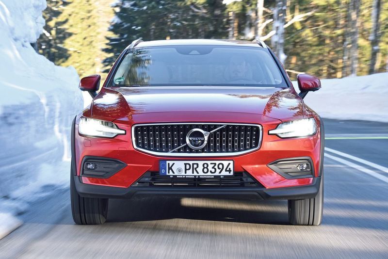 Auch der Kühlergrill unterscheidet sich vom Standard-V60-Modell. (BERNHARD_LIMBERGER)