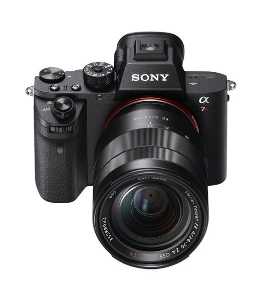 Die ILCE-7RM2 (a7RII Body) bietet Sony ab dem Sommer 2015 für 3.500 Euro (UVP) an. (Bild: Sony)