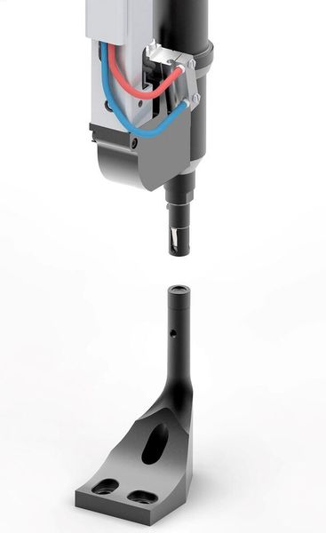 Das neue Mundstück für Stanznietwerkzeuge hat Atlas Copco so konzipiert, dass es dem Anwender erlaubt, Flanschbreiten zu reduzieren und gleichzeitig die Bau- und Beschnitttoleranzen einzuhalten. (Atlas Copco IAS)