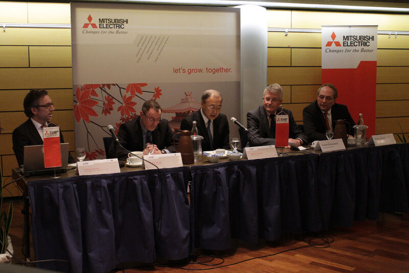 Pressekonferenz am 17. Januar 2014 in der Stadthalle in Ratingen. (Mitsubishi)