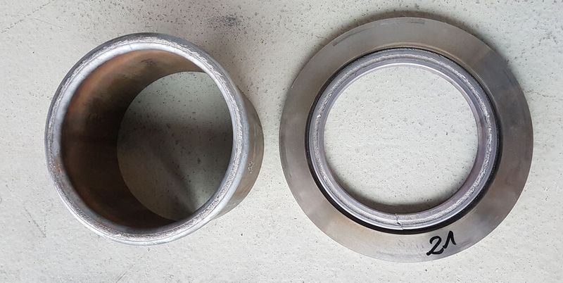 Vor allem im Automobilbau lassen sich Bauteile wie zum Beispiel Komponenten für Bremsen durch Reibschweißen günstig und schnell anfertigen. Hier die einzelnen Komponenten ... (Bild: Klaus Raiser)