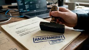 In Leipzig hält die Ursachensuche hinsichtlich des Hackerangriffs zur Stunde noch an. (Bild: Gemini / KI-generiert)