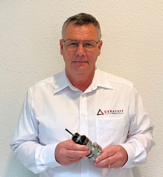 Matthias Otto, Ceratizit-Projektleiter und Ideengeber: „Um viele bisherige Probleme bei der Ventilsitzbearbeitung zu beseitigen, war es mein Ziel, ein Werkzeugsystem mit Festplattensitzen, das keinen Einstellaufwand verursacht, zu schaffen.“  (Ceratizit)