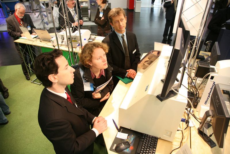 Impressionen vom Messegeschehen. Bild: NuernbergMesse (Archiv: Vogel Business Media)
