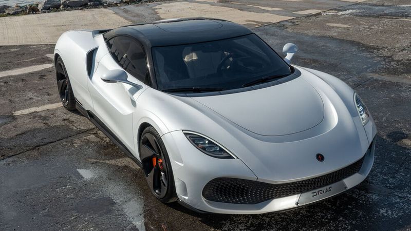 Der Vayanne soll 500 Kilometer am Stück fahren können. (Bild: Deus Automobiles)