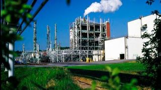 Eastman is exploring commercial collaborations to yield mixed plastic waste to be recycled through carbon renewal technology at commercial scale. (Eastman Chemical Company)