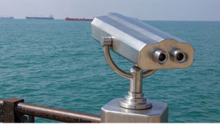 Bild 1: Mit der mGuard Secure Cloud und der mGuard-Produktfamilie bietet Phoenix Contact sichere Lösungen zur Fernwartung maritimer Systeme. (Bild: Etka@shutterstock.com)