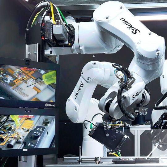Die Entscheidung, wer den Stäubli-Award für Robotikinnovationen erhalten soll, ist kürzlich gefallen. Geehrt wurde das Unternehmen Robo-Technology für sein hochpräzises Mikromontagesystem „Microbot“. Warum die Jury so entschieden hat, erfahren Sie im Beitrag ... Die Entscheidung, wer den Stäubli-Award für Robotikinnovationen erhalten soll, ist kürzlich gefallen. Geehrt wurde das Unternehmen Robo-Technology für sein hochpräzises Mikromontagesystem „Microbot“. Warum die Jury so entschieden hat, erfahren Sie im Beitrag ...