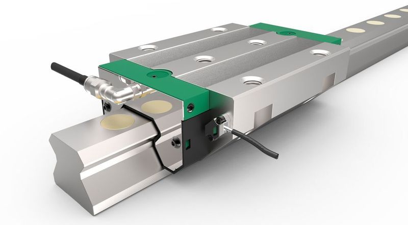 Zur Erfassung und Überwachung des Schmierzustands wurde ein System aus Profilschienenlaufwagen mit integrierter Sensorik, Auswerteelektronik und automatischem Schmierstoffgeber entwickelt. (Schaeffler)