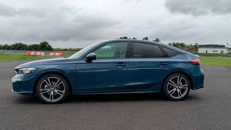 Der Honda Civic kratzt mit seiner Länge von 4,55 Metern schon an der Mittelklasse. (Bild: Mauritz – VCG)