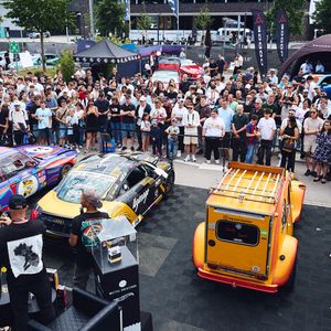 Nach den ersten Live-Stopps der Tour bei der Ultrace in Düsseldorf und der Nordic Motor Show in Neumünster sowie der Präsentation der Top-3-Fahrzeuge bei Rock am Ring traten die drei deutschen Finalisten nun in München gegeneinander an. (Bild:  Matell)