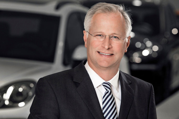 Mit oder ohne Politik – Porsche-Deutschlandchef Jens Puttfarcken glaubt an die Elektromobilität. (Foto: Porsche)