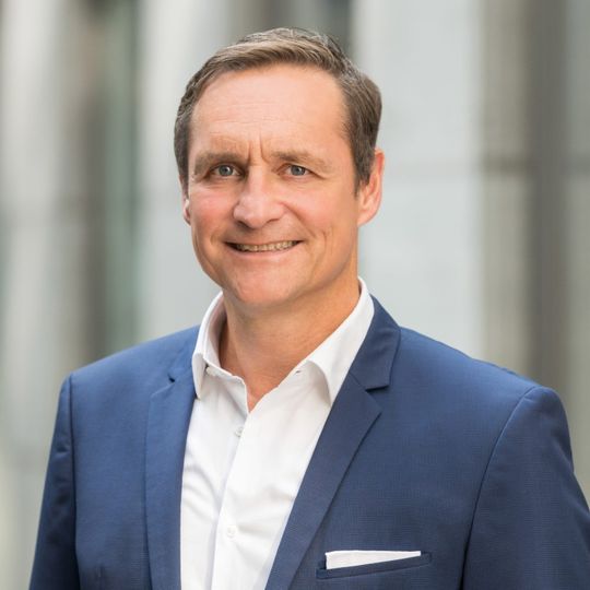 Oliver Süme ist Vorstandsvorsitzender von eco – Verband der Internetwirtschaft e.V. (Bild:  eco – Verband der Internetwirtschaft e.V.)