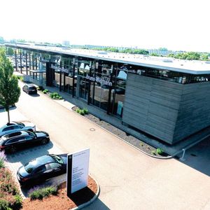 Das Autohaus Bruno Widmann in Crailsheim.(Bild:  Widmann)