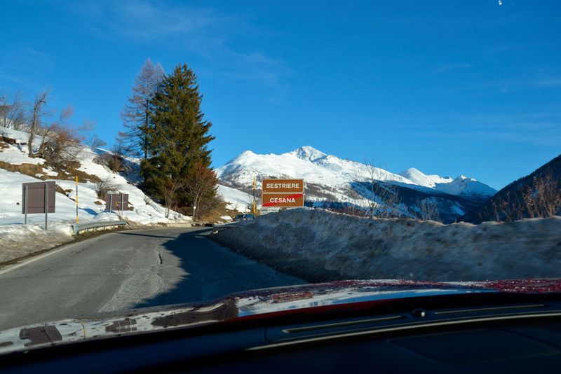 … winterliche Sestriere nach Norditalien. (Bild: Michel/»kfz-betrieb«)