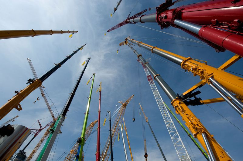 Für den Leichtbau beispielsweise bei Mobilkränen hat Thyssenkrupp den Werkstoff Xabo 1300 auf den Markt gebracht. (Bild: Thyssenkrupp)