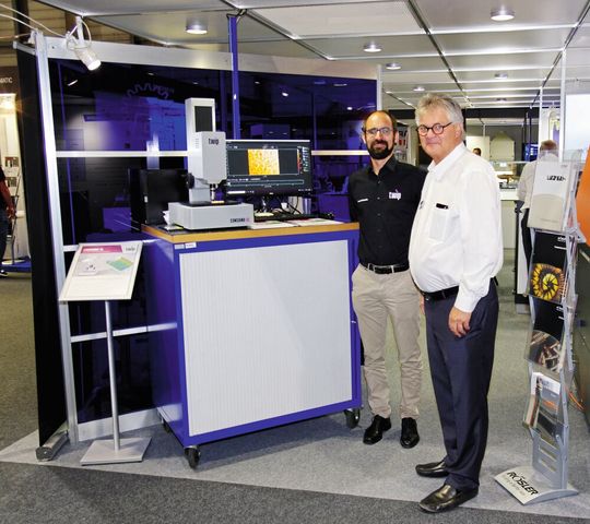 De g à d : Dr. David Fleischle, directeur de la société twip optical solutions GmbH et Frédéric Springmann, directeur de Springmann SA. De g à d : Dr. David Fleischle, directeur de la société twip optical solutions GmbH et Frédéric Springmann, directeur de Springmann SA.