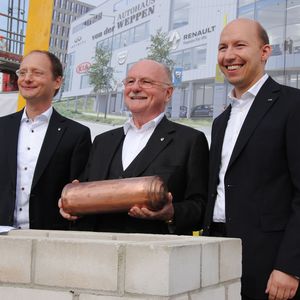 (Baeuchle / »kfz-betrieb«)