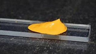 Sun-Believable: Farbe verwandelt Untergrund in Solarzelle  (Bild: University of Notre Dame)