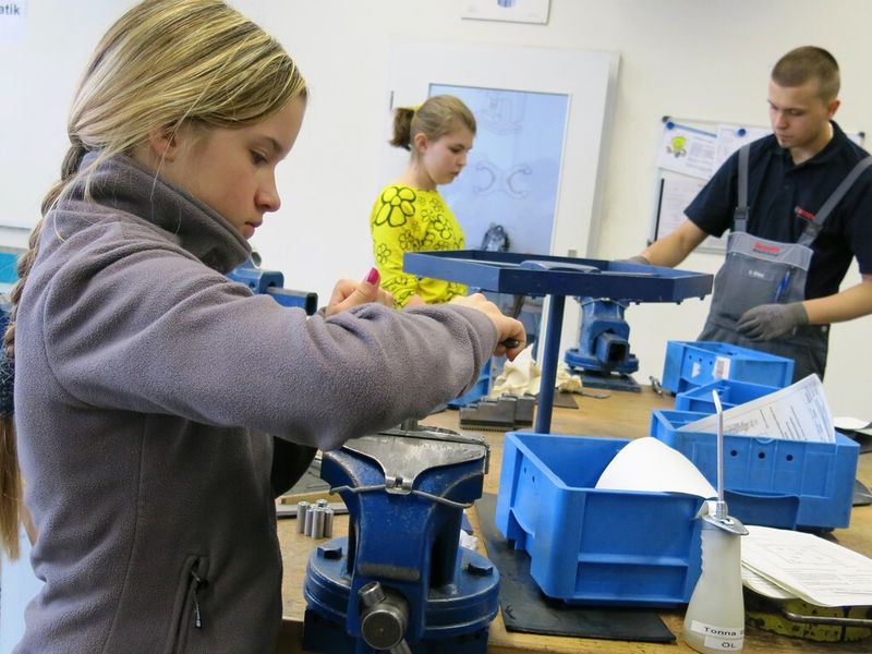 Girls’ Day in Witten. (Bild: Bosch Rexroth)
