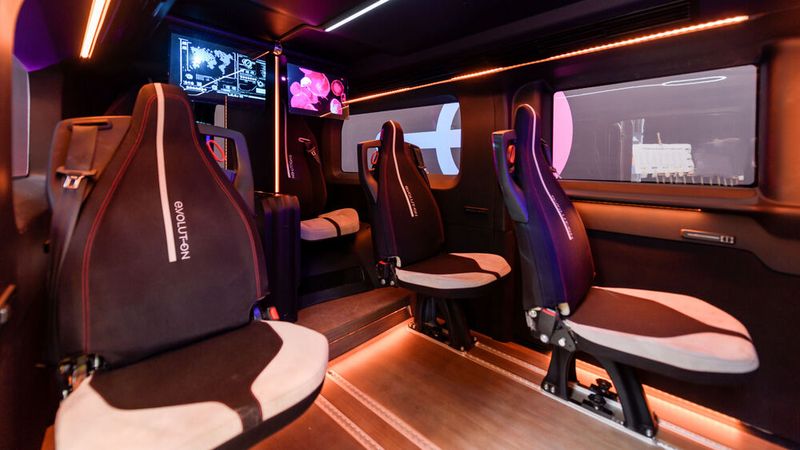 Innen sollen insgesamt sieben Personen Platz finden. (Bild: E-Volution Mobility)
