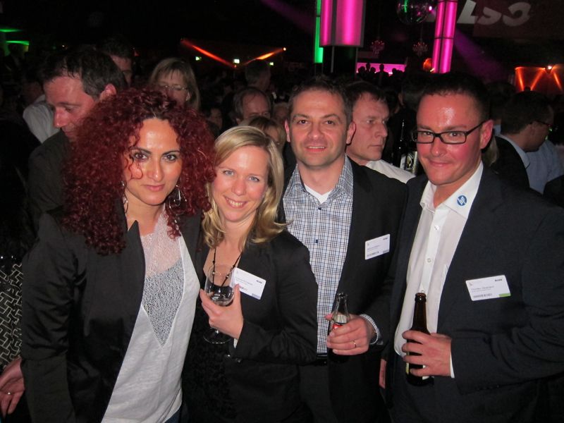 Besa Agaj, IT-BUSINESS, mit Susanne Könnecke und Matthias Kälberer, HP, Thorsten Sauerland, ALSO (IT-BUSINESS)