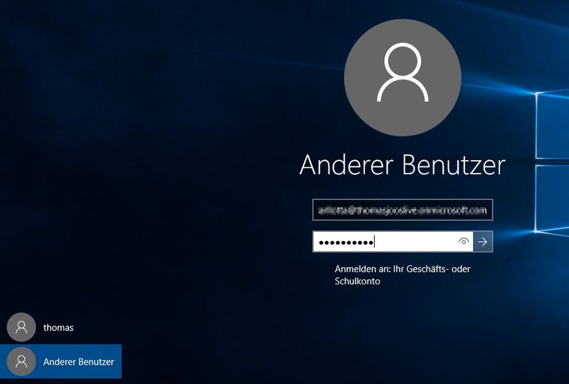 Anwender können an ihren Heimarbeitsplätzen aber auch weiterhin mit ihrem herkömmlichen lokalen Konto oder Microsoft-Konto arbeiten. Die Anmeldung an Azure Active Directory ist als Zusatzoption möglich. (Bild: Thomas Joos)