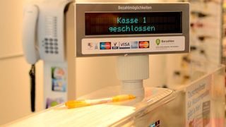 Betriebe müssen ihre elektronischen Kassen mit einem zertifizierten Sicherheitssystem aufrüsten.  (gemeinfrei / Pixabay)