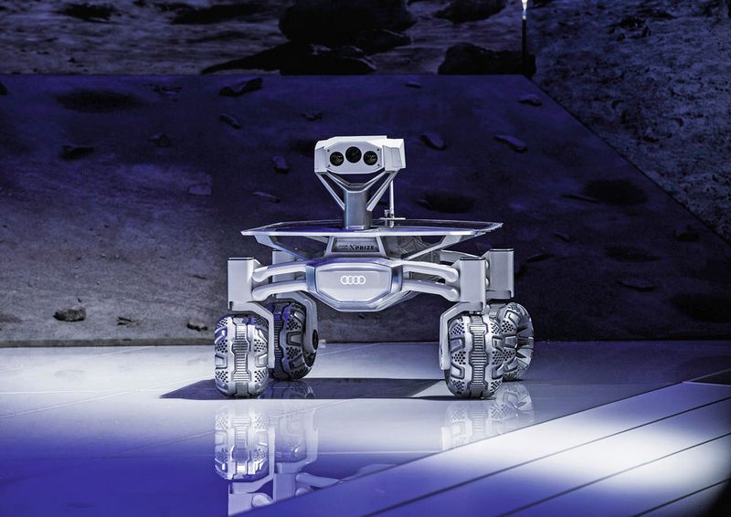 Für die Orientierung des Rovers sind vier Kameras verantwortlich. Mit ihnen und dank des beweglichen Kopfs kann der Rover aber nicht nur die geeignete Fahrstrecke finden, sondern auch 3D-Aufnahmen und Panoramabilder machen sowie Gegenstände untersuchen. (Audi AG)