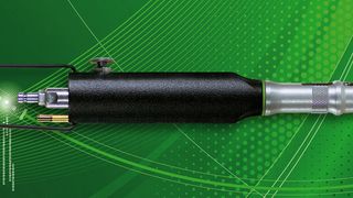 Mit dem Nanomat-Schrauber stößt das Unternehmen nun in kleinste Drehmomentbereiche vor. Der druckluftbetriebene Schrauber ist bereits als Handschrauber oder als Einbauspindel für die stationäre Anwendung verfügbar.  (Bild: Deprag Schulz)