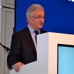 Volker Reichstein begrüßte zum letzten Mal die Ford-Partner als Präsident des Händlerverbands. (Foto:  Mauritz/Redaktion »kfz-betrieb«)