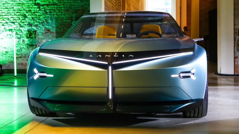 Die Verwendung recycelter Werkstoffe zieht sich durch die gesamte Konzeptstudie. (Bild: Lancia/Stellantis)