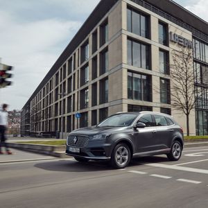 Statt der versprochenen Elektro-Fahrzeuge rollte zudem mit dem BX7 TS ein konventionelles SUV auf den Markt.(Bild:  Auto-Medienportal.Net/Borgward)
