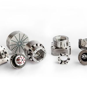 Mit dem Hainbuch-System lassen sich 1.000 Werkstücke spannen. Damit bleibe man flexibel. Auch das Umrüsten klappe in kurzer Zeit.(Bild:  Haibuch)