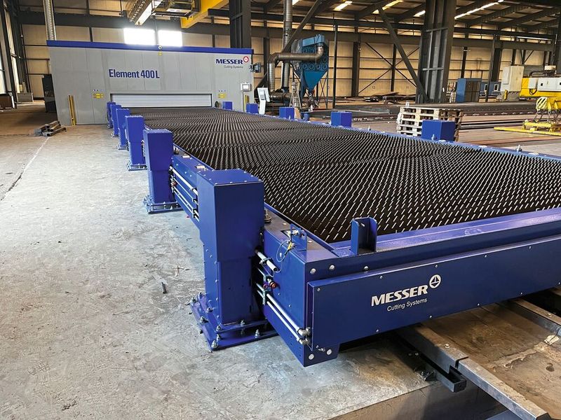Mit Schneid-, Wechsel- und Beladetisch kommt die Element L auf eine Länge von 60 Metern.  (Bild: Messer Cutting Systems)